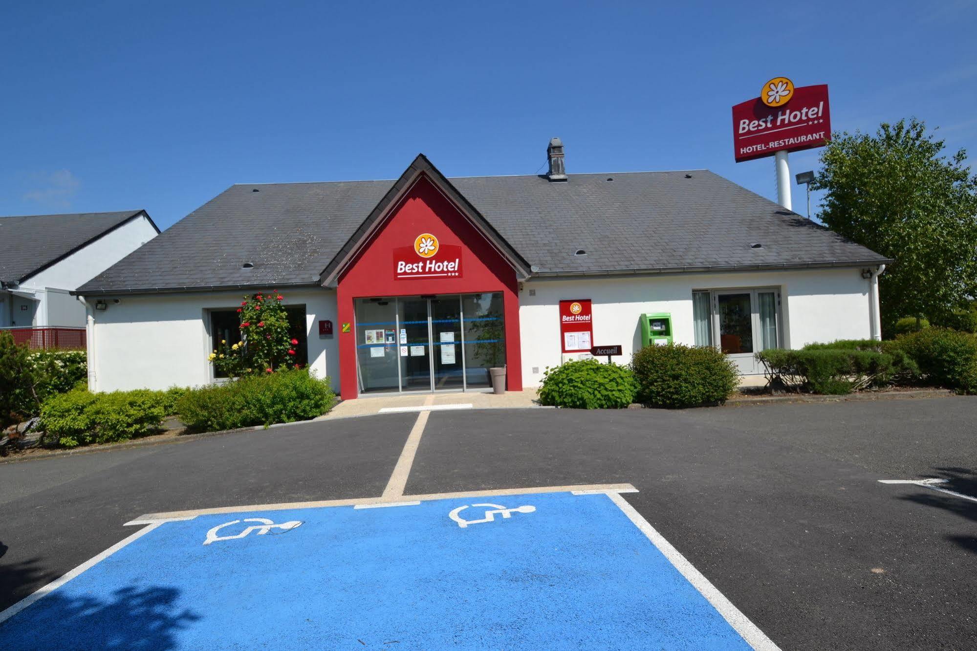 Brit Hotel Mayenne Εξωτερικό φωτογραφία