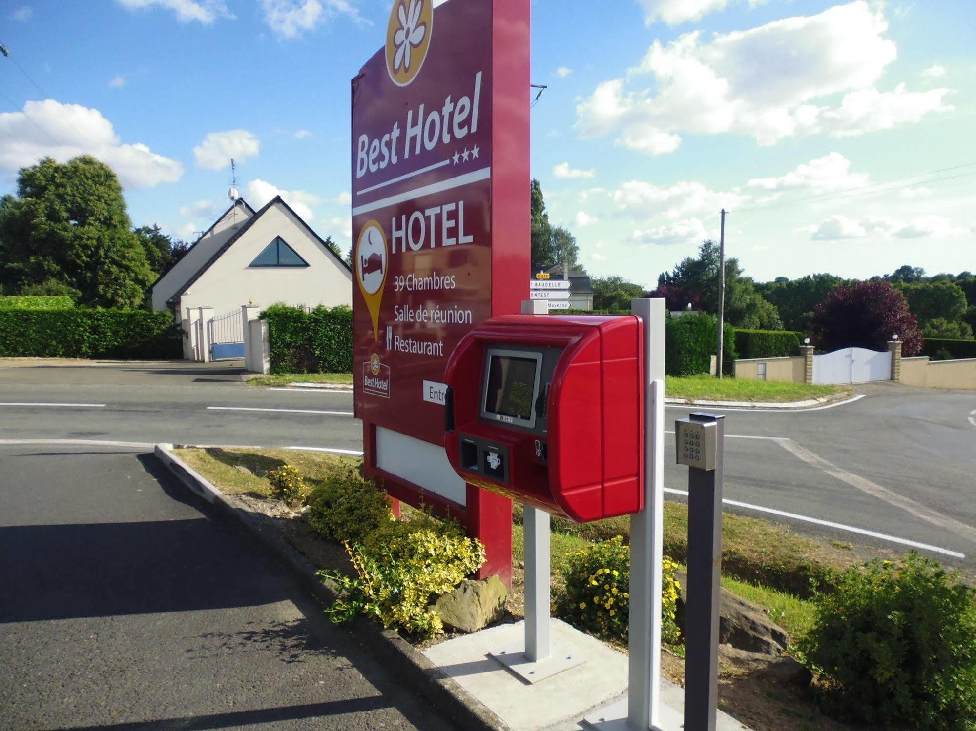 Brit Hotel Mayenne Εξωτερικό φωτογραφία