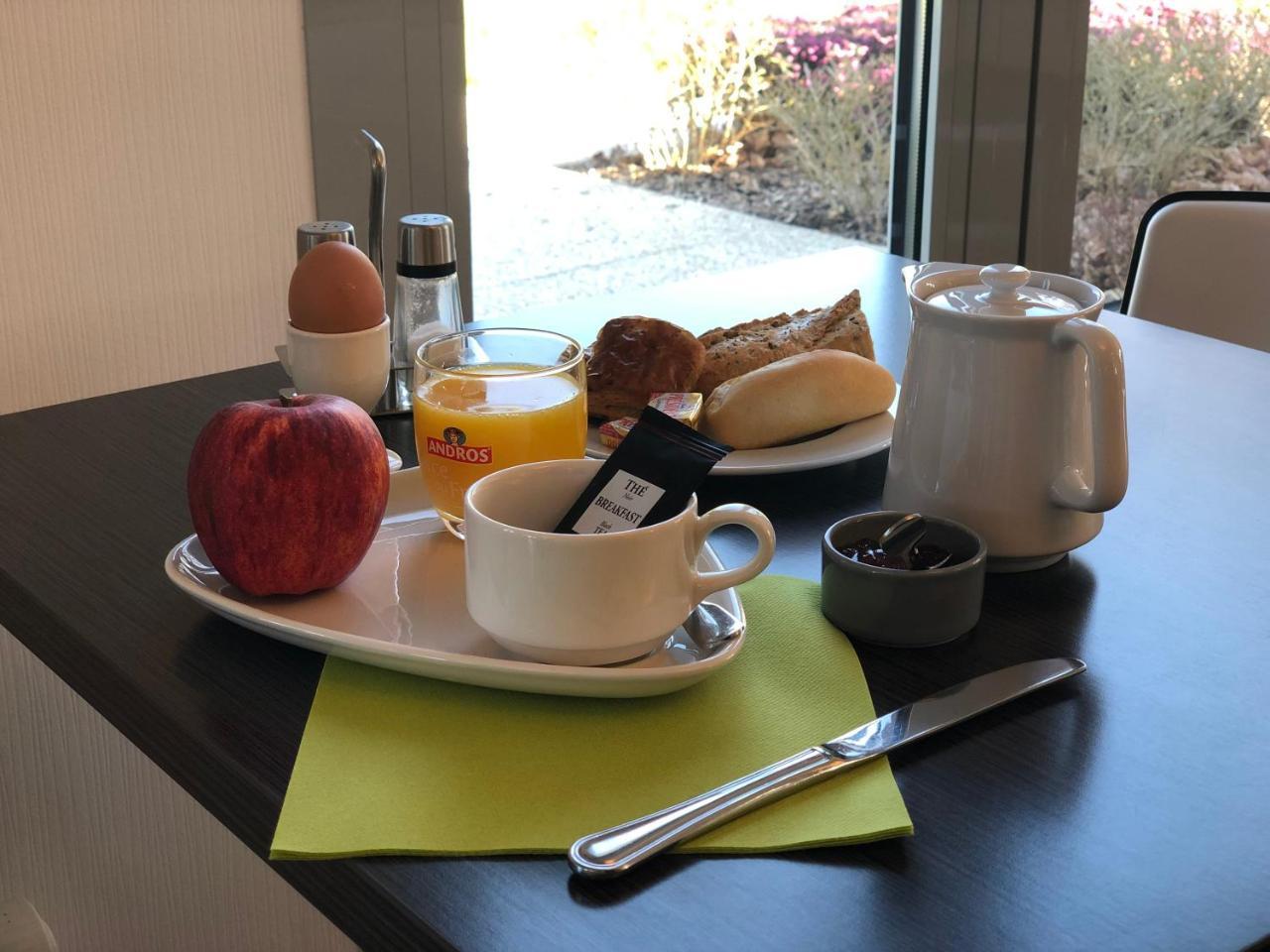 Brit Hotel Mayenne Εξωτερικό φωτογραφία